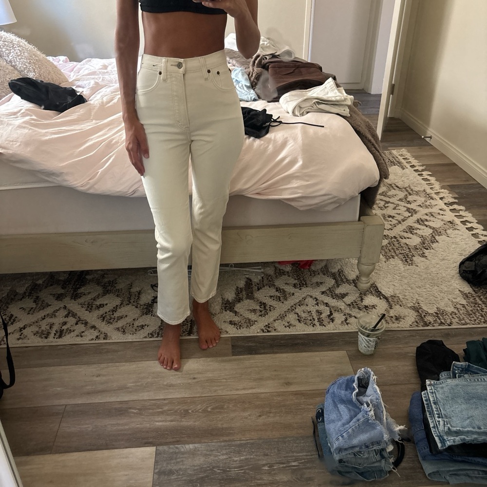 Abercrombie & Fitch High-Rise Cream Straight Crop Jeans